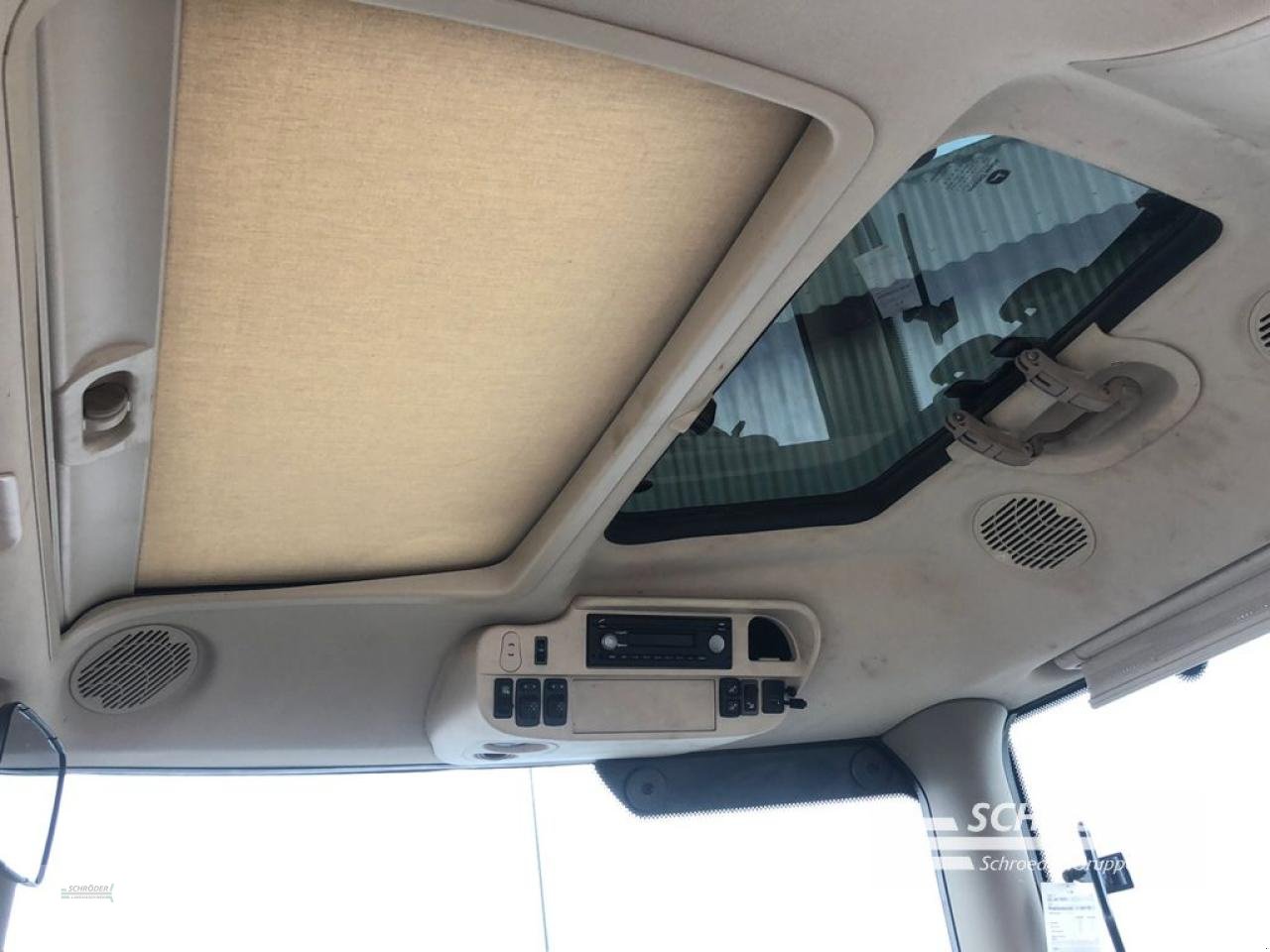 Traktor типа John Deere 6110 R ULTIMATE | RADGEWICHTE, Gebrauchtmaschine в Ahlerstedt (Фотография 16)